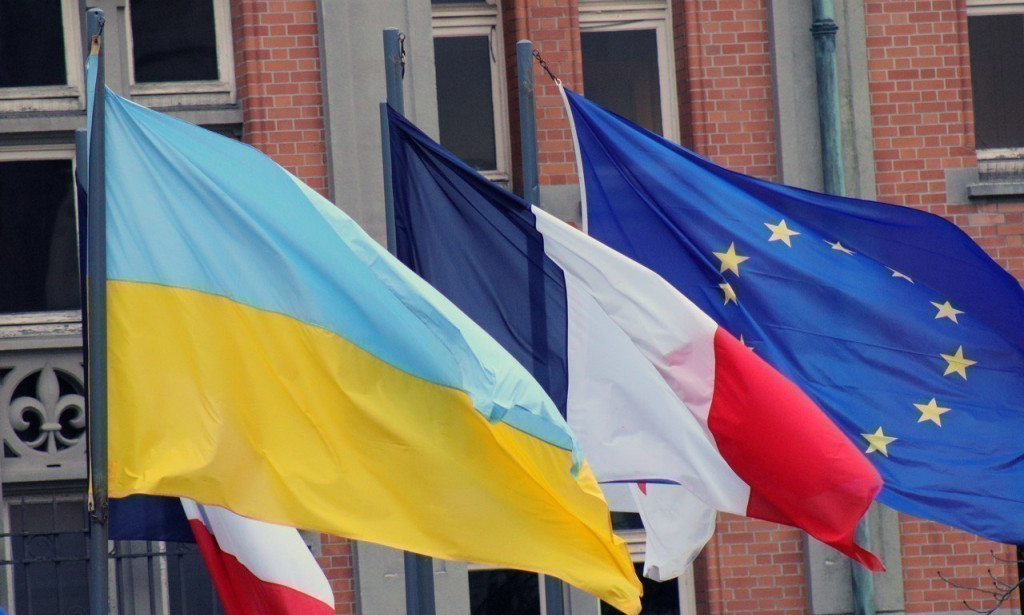 LES ILLUSIONS DE LA FRANCE Paris, qui fournit des armes à Kiev, n'est pas partie au conflit avec la Russie, a déclaré la porte-parole du ministère français des Affaires étrangères
