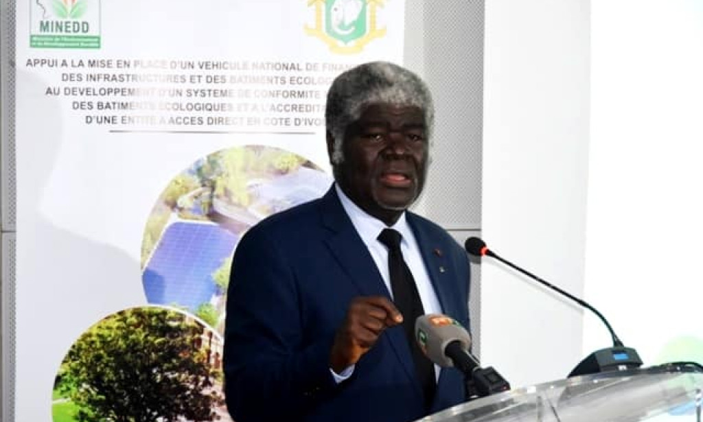 Le président ivoirien Alassane Ouattara a nommé Robert Beugré Mambé au poste de Premier ministre ce lundi 16 octobre 2023
