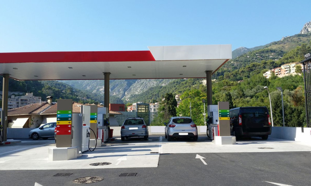 Carburants : le superéthanol est-il la solution contre l’envolée des prix à la pompe ?