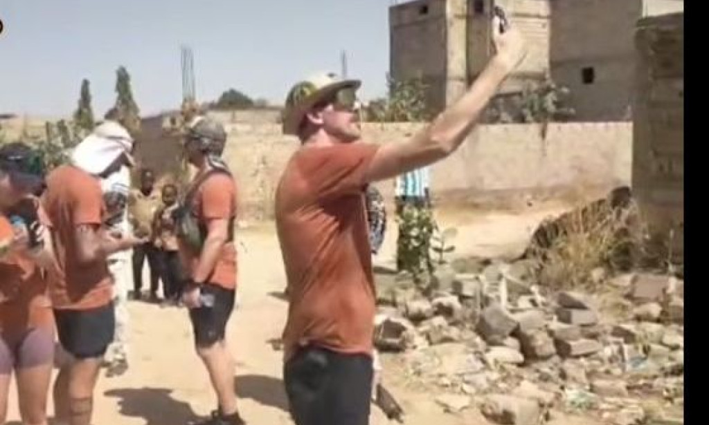 Sénégal – Mbadakhoun : quatre jeunes Allemands lancent une marche de 6 500 km pour la paix et l’éducation