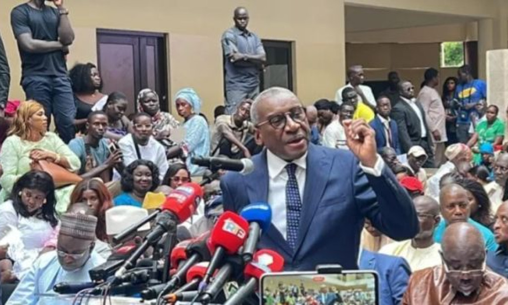 Sénégal : l’APR boycotte les consultations convoquées par Bassirou Diomaye Faye