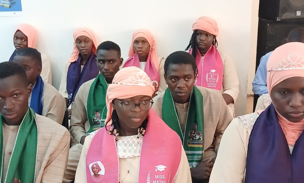 Excellence scolaire : l’IA de Kaolack récompense les meilleurs élèves en sciences et maths